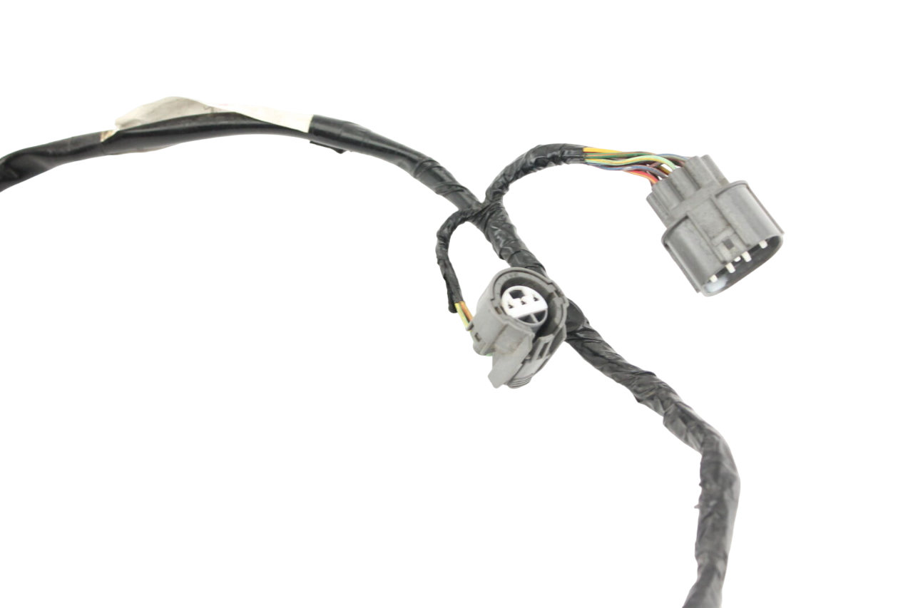 Honda CBR600 F4i Sub-Wire, Injector (32104-MBW-D20) Co: 561
