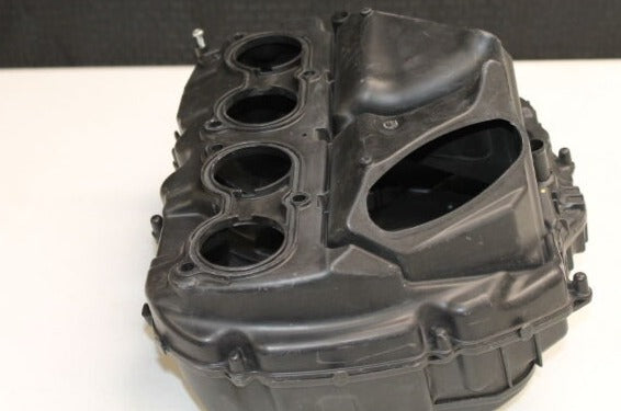 Housing, air cleaner 17220-MFL-000 // 17240-MFL-000 // 17230-MFL-010 CBR - 1000 - 2008 - 2011 co : 438
