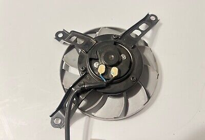 YAMAHA YZF R1 OEM LEFT ENGINE RADIATOR FAN MOTOR BLOWER COOLER - 2015-2023 2CR-12405-00-00 CO: 455371