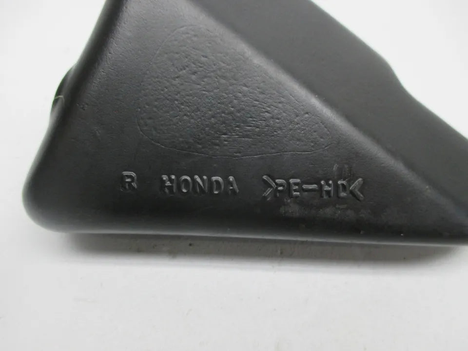 Resonator, r. 64340-MBW-A10 CBR600 F4I - 2002 CO : 443