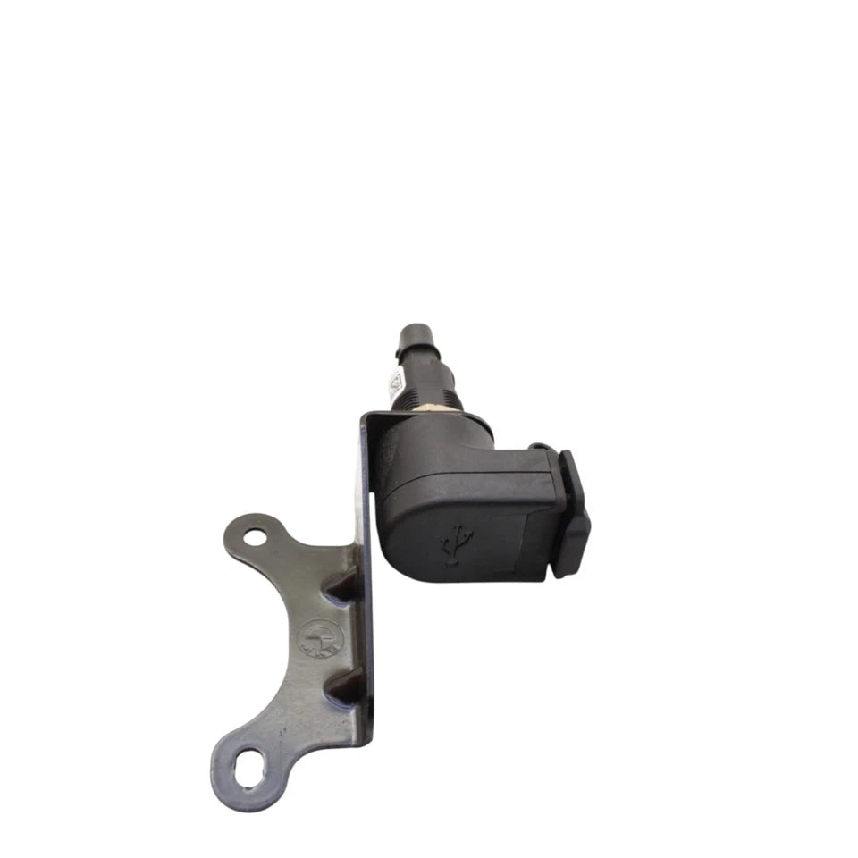 2020 - 2024 BMW S1000RR USB CHARGER PORT PLUG OUTLET SOCKET MOUNT 840685202-CO : 456507