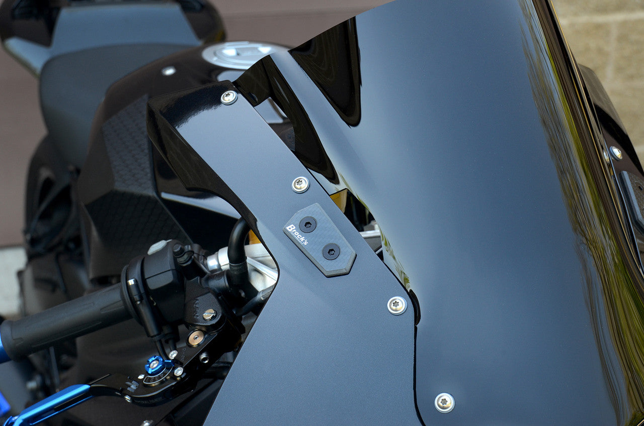 Mirror Block Off Plate Set Carbon Fiber S1000RR (10-19) and HP4 (12-15) CO: 454402
