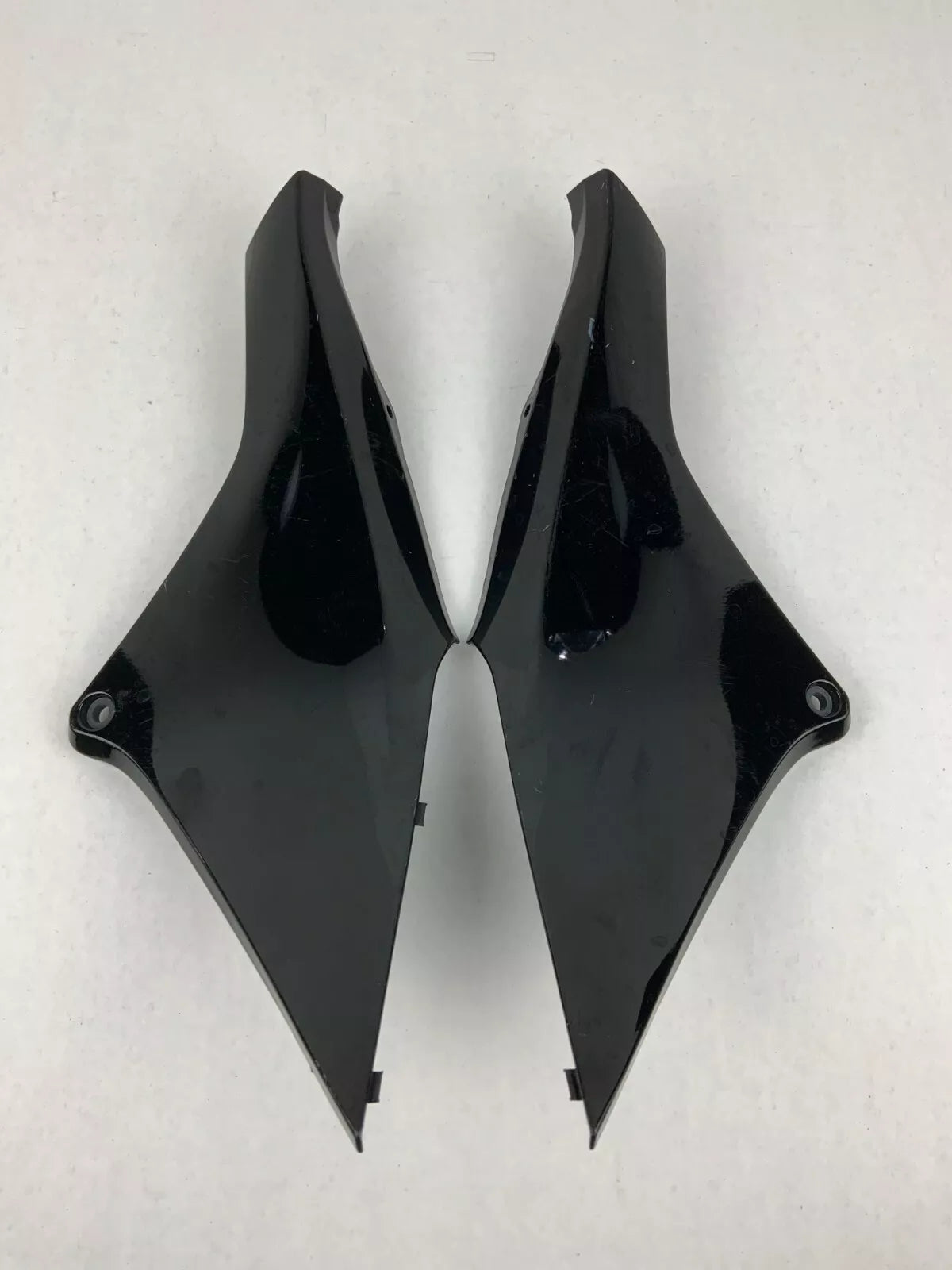 Honda CBR600RR - 2013-2020 RIGHT LEFT GAS TANK SEAT FUEL PANEL COVER TRIM COWL CO: 455355